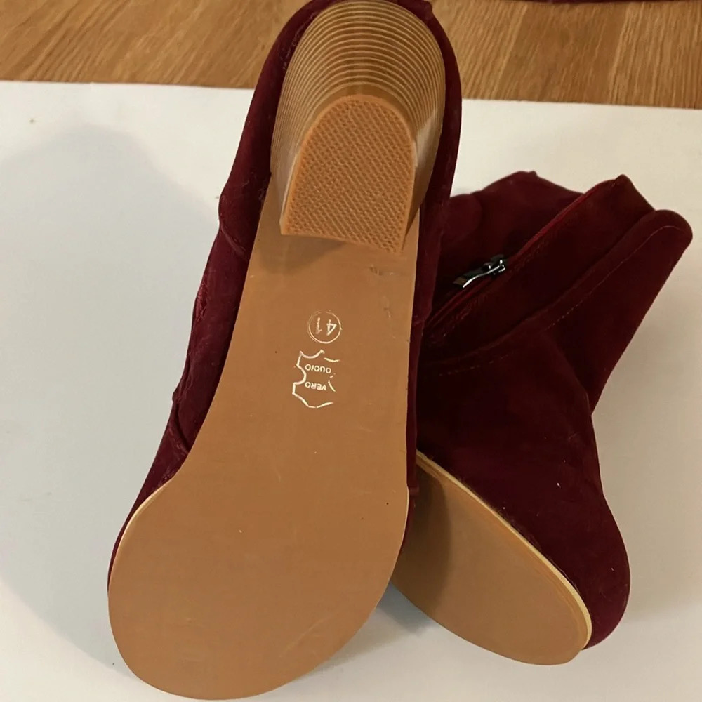 VERO CUOIO Italian Made Burgandy Suede Ankle Boots. Size 41 Excellent preowned - Picture 8 of 13